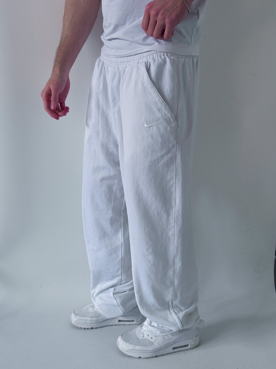 Pantalón Jogger Vintage Nike Blanco – Oferta Limitada