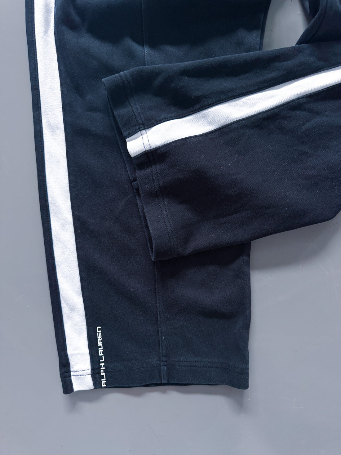 Pantalón Jogger Vintage Polo Ralph Lauren Negro a Rayas – Oferta Limitada