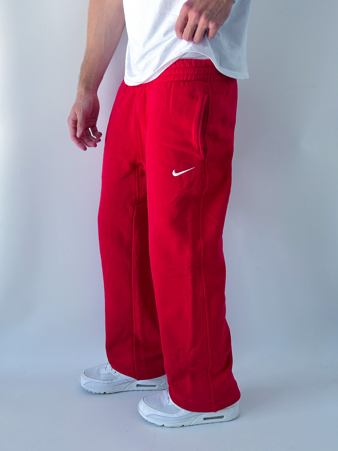Pantalón Jogger Vintage Nike Rojo – Oferta Limitada