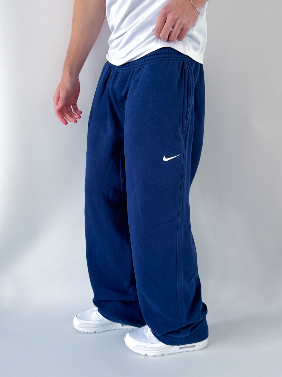 Pantalón Jogger Vintage Nike Azul Marino – Oferta Limitada