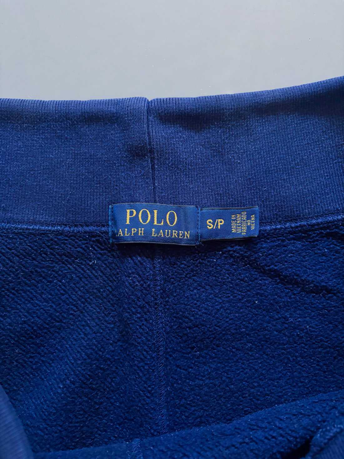 Pantalón Jogger Vintage Polo Ralph Lauren Azul Marino (Logo Amarillo) – Oferta Limitada