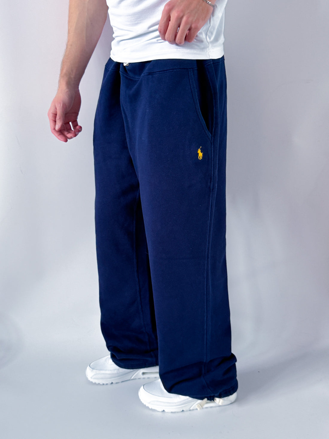 Pantalón Jogger Vintage Polo Ralph Lauren Azul Marino (Logo Amarillo) – Oferta Limitada