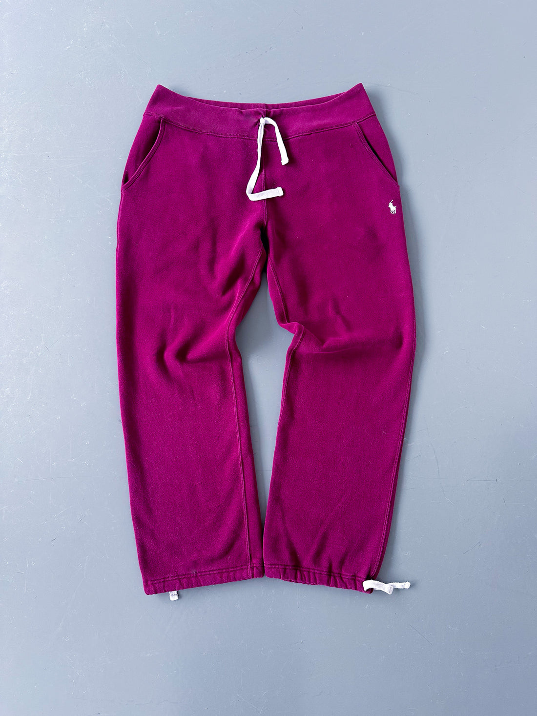 Pantalón Jogger Vintage Polo Ralph Lauren Burdeo – Oferta Limitada