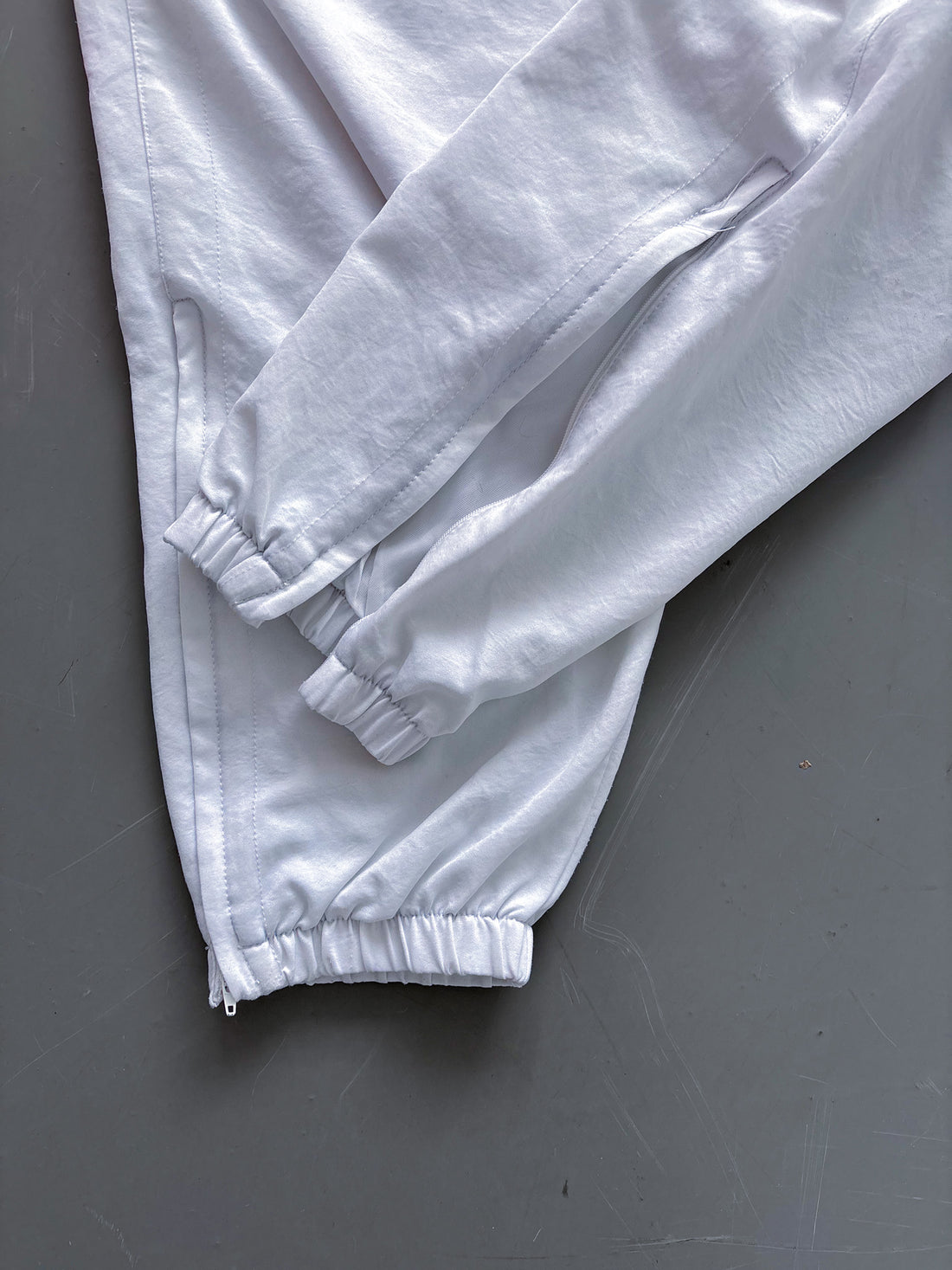 Pantalón Jogger Vintage Nike Blanco – Oferta Limitada