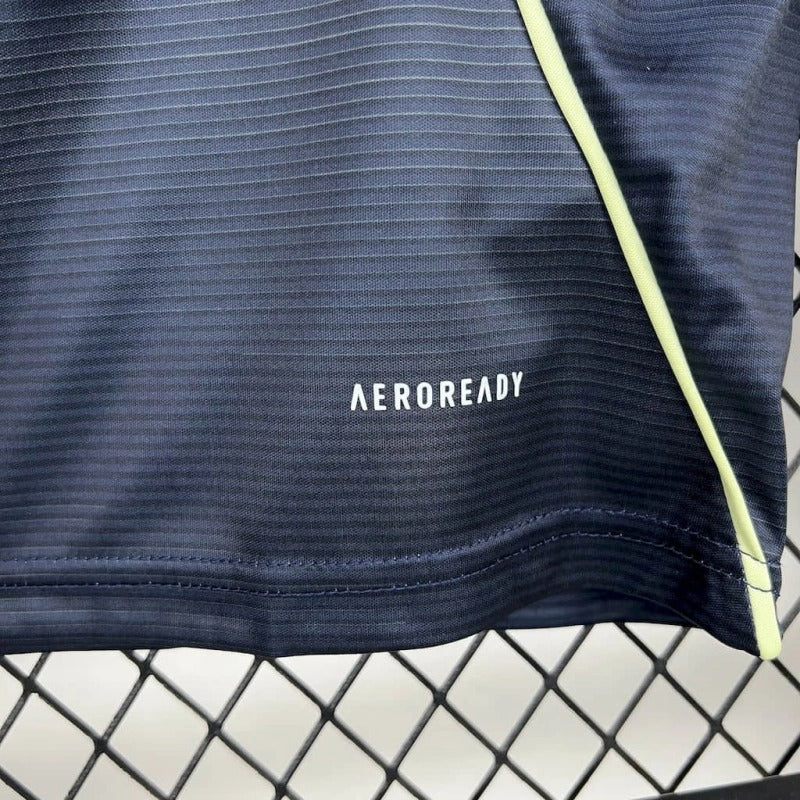 Camiseta Real Madrid Manga Larga Visita 2025/26 Versión Fan