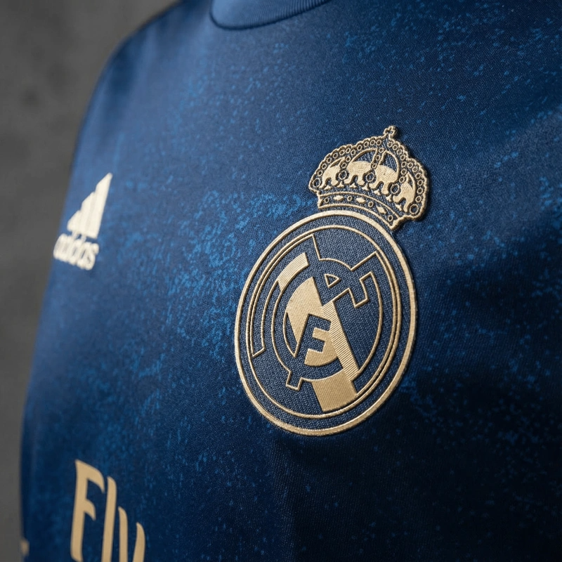 Camiseta Real Madrid Local Retro 2019/20 Versión Fan
