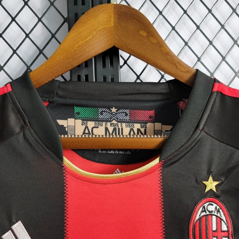 Camiseta AC Milan Local Retro 2010/11 Versión Fan