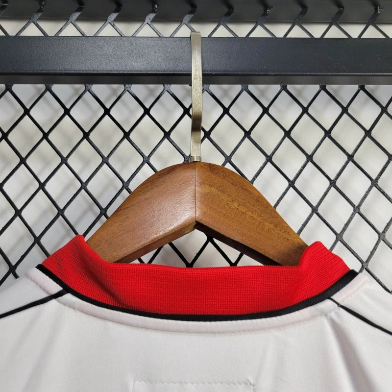 Camiseta Manchester City Visita Retro 2001/02 Versión Fan