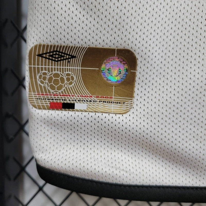 Camiseta Manchester United Blanco Retro 2001/02 Versión Fan