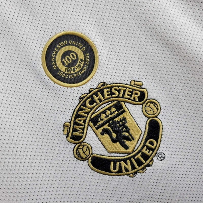 Camiseta Manchester United Blanco Retro 2001/02 Versión Fan